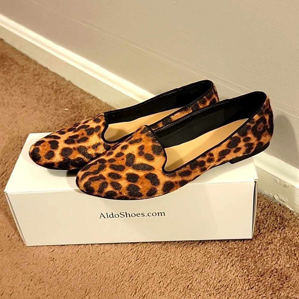 Leopard print flats